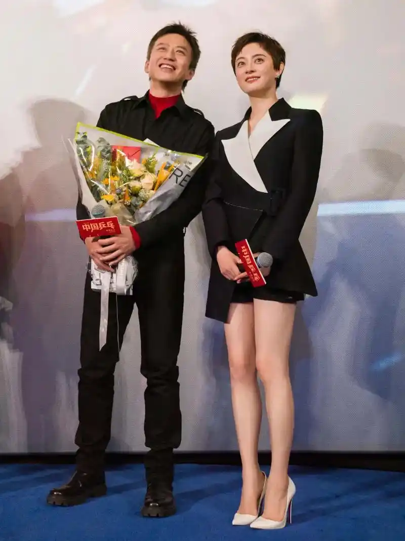 邓超孙俪 #实力派演员 #电影中国乒乓 超哥俪姐包场,六部 - 抖音