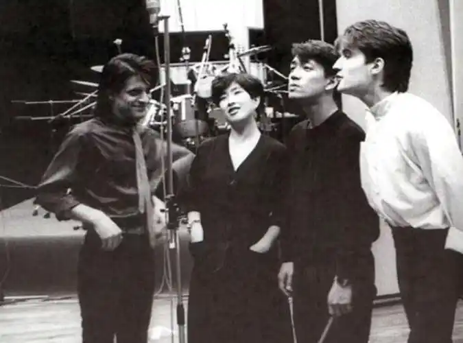 坂本龙一和邬君梅曾热恋过2年坂本龙一曾有几任妻子