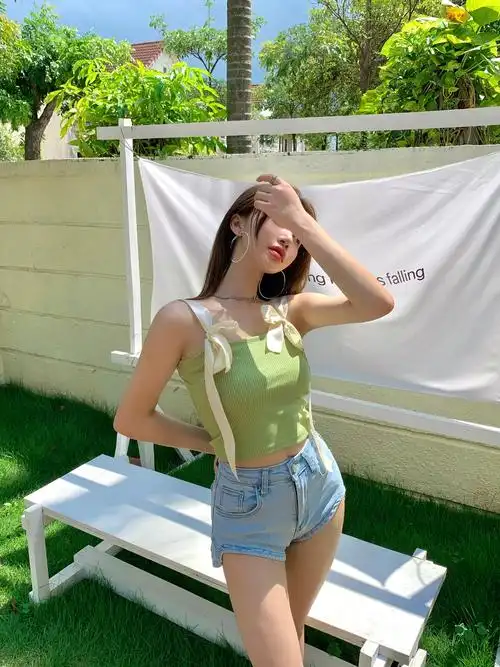 夏季大长腿热裤高腰显瘦紧身翘臀弹力不规则显腿长超短牛仔短裤女