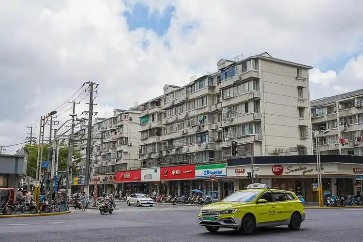 魔都平民美食天堂还属彭浦新村