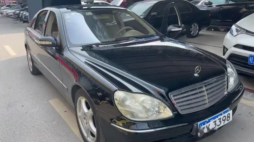 06年当年200万奔驰s500,车商2万都没人敢要?坏了修不起