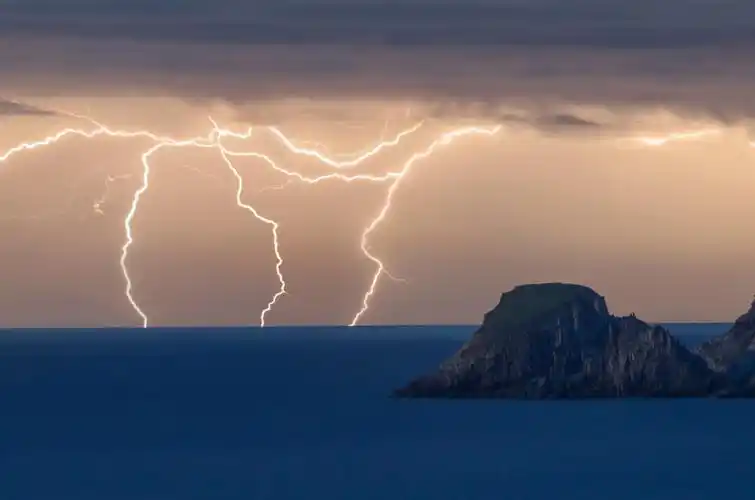 精装的背景壁纸1024x768分辨率查看