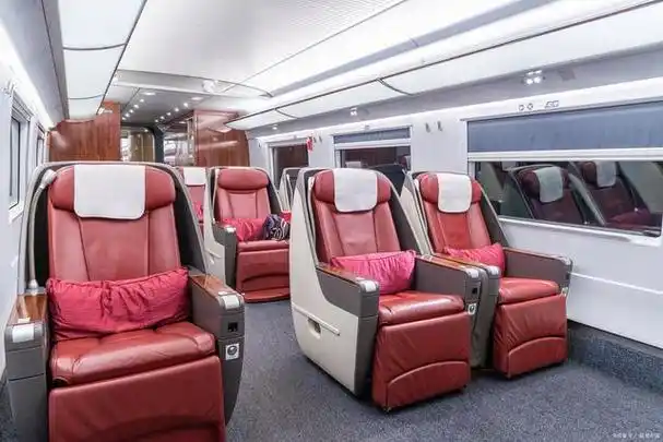 高铁一等座可以去vip候车室吗?