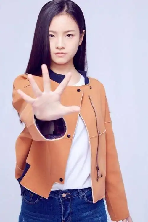 李庚希主演的《同学两亿岁》收视率竟没想到,远超张一山家有儿女