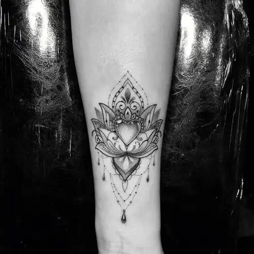 小清新纹身手臂纹身女生纹身梵花纹身纹身