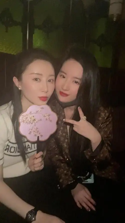 舒畅刘亦菲同框!