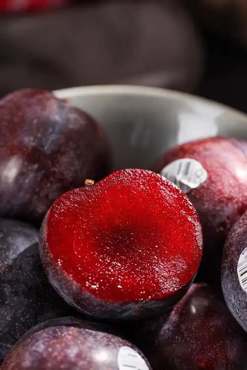 澳洲胭脂女王李新鲜水果皇后李恐龙蛋李子黑布林血丝李【顺丰速运】 2