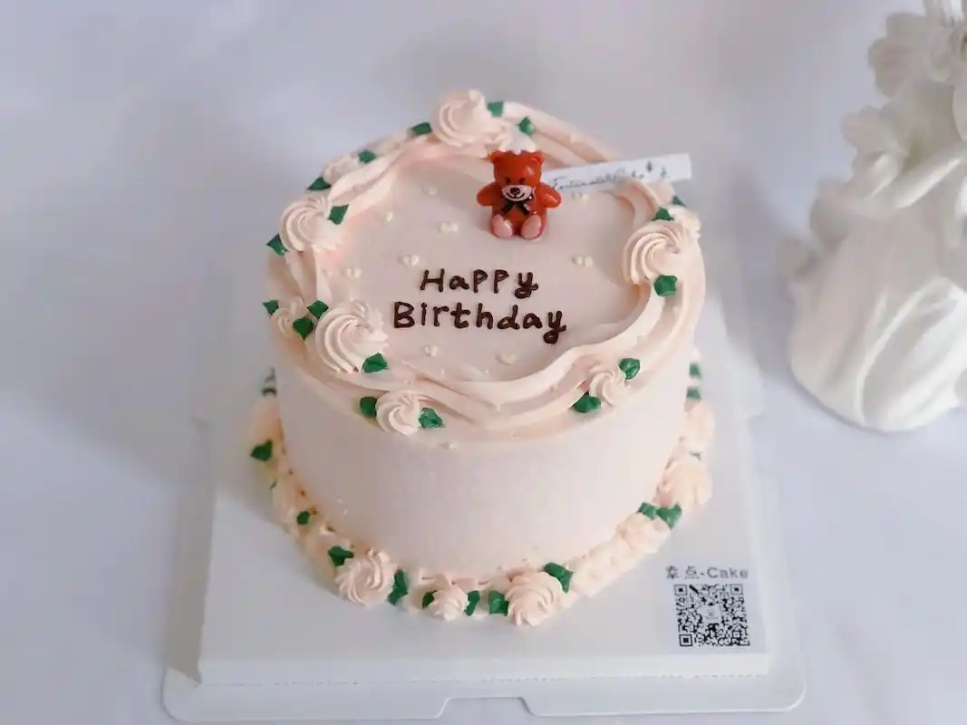 沉浸式做蛋糕之甜甜的ins蛋糕.6英寸实拍图,小清新风格熊熊 - 抖音