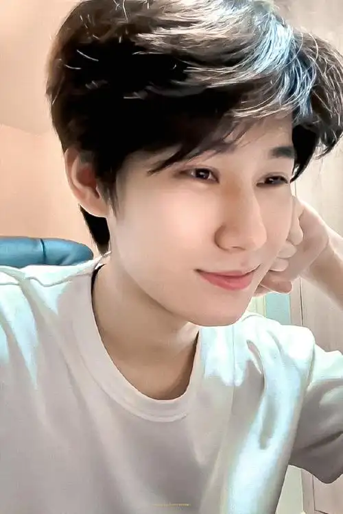 这个视频没有一帧是不可爱的@时代少年团-张真源#张真源复盘撕名牌