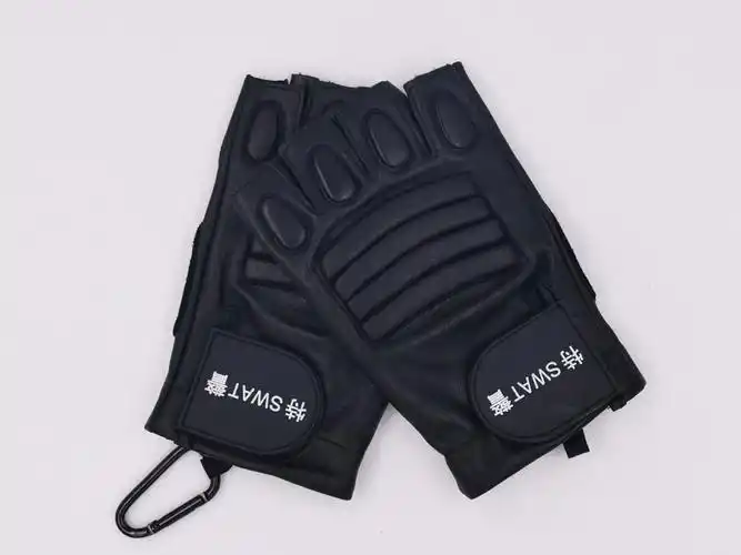 特警半指手套-单警装备-警安车证-单警装备-警用强光手电-防暴盾牌