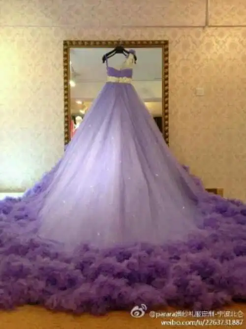 紫色婚纱