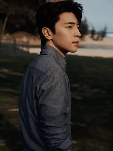 邓伦图库2021425欧莱雅活动