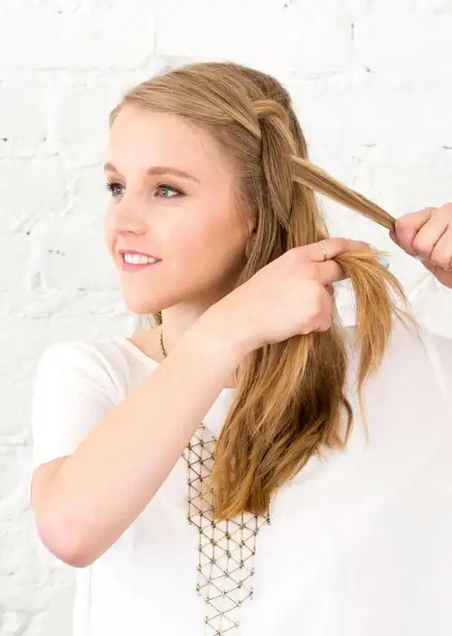 三股辫侧编发的编法 气质派,麻花辫图片,发型图片