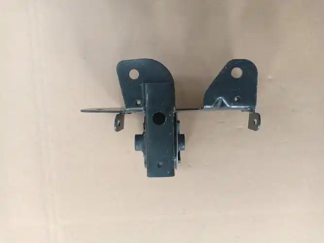 汽车配件力帆620机爪垫发动机支架bac1001310