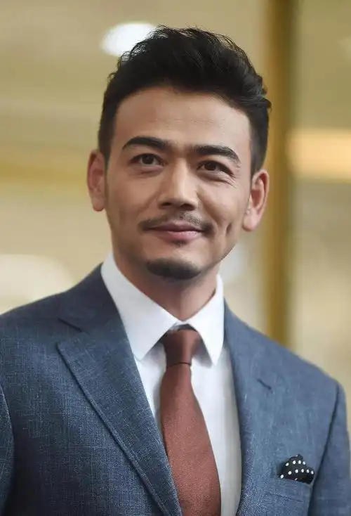 对于喜爱电视剧的观众来说,杨烁这位男性演员并不陌生.