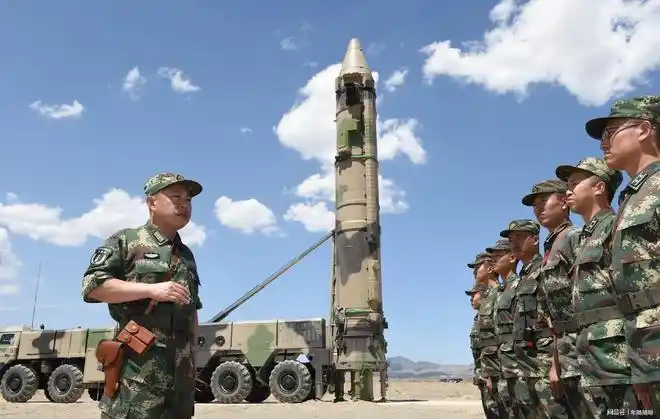 二炮更显得霸气,为何用了几十年之后,还要改称火箭军|第二炮兵|战略