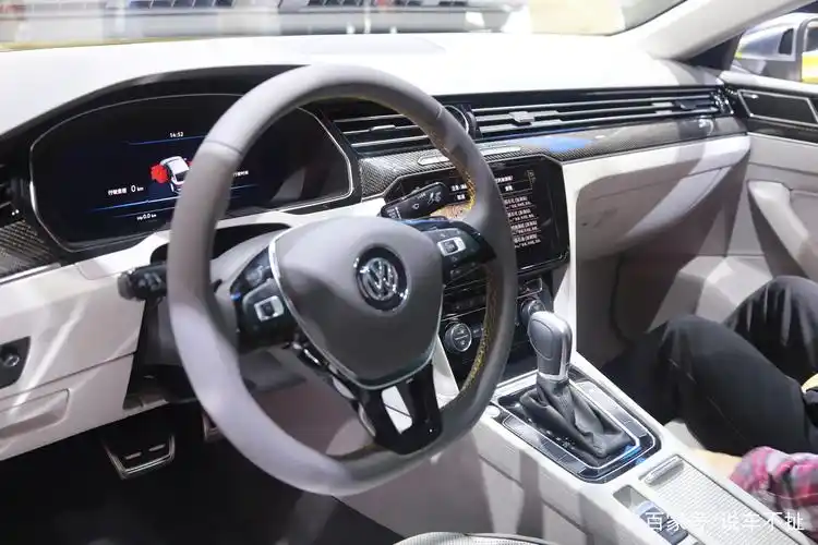 大众cc内饰实拍,全液晶仪表盘搭配中控大屏,科技感十足