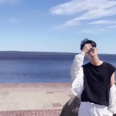 2021男生头像阳光少年(24张)