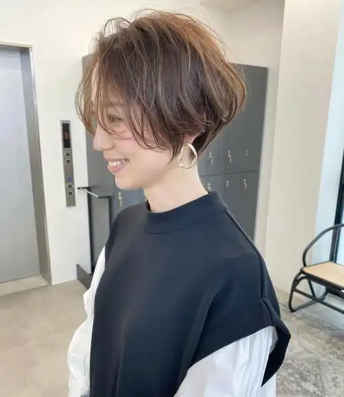 视觉效果非常显发量多#女生短发 #日系女生短发 #今日发型 #短发烫发