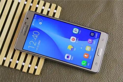 大屏时尚入门之选!三星galaxy on7图赏 _手机_太平洋电脑网