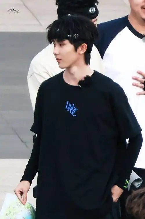 马嘉祺全员加速中全黑造型路透##全员加速中