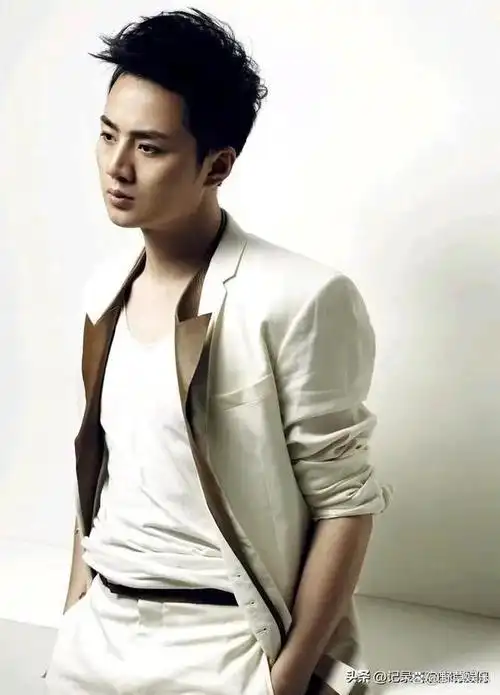 湖北籍的男演员们也是帅气迷人十足,一起来看看啊!