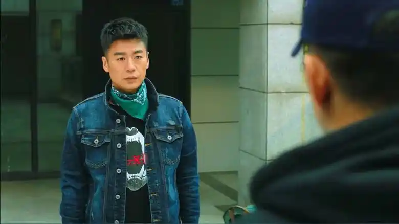 功夫战警第2集辛小晶程唐白大庆加入警队临危受命参与抓捕任务