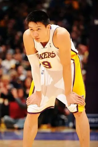 时光机丨2009年,孙悦随湖人队夺得nba总冠军