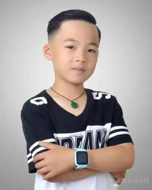 日启动以来,我们收到了非常多的油头造型作品,其中不乏优秀的儿童油头