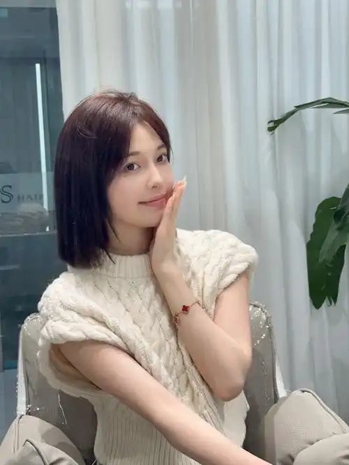 一刀切短发,甜酷风,适合瓜子脸#一刀切短发