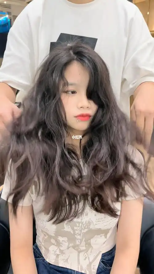 夏天当然是烫大卷啦慵懒卷发氛围感09拿捏