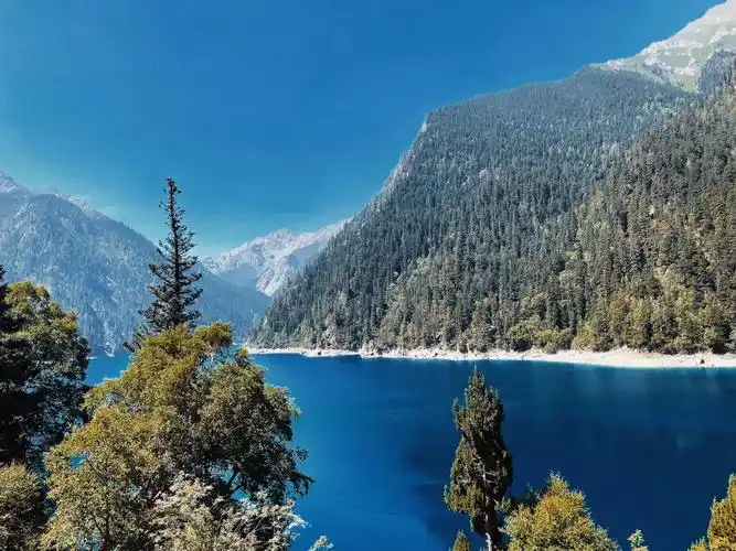 九寨沟风景换个地方看看人间烟火