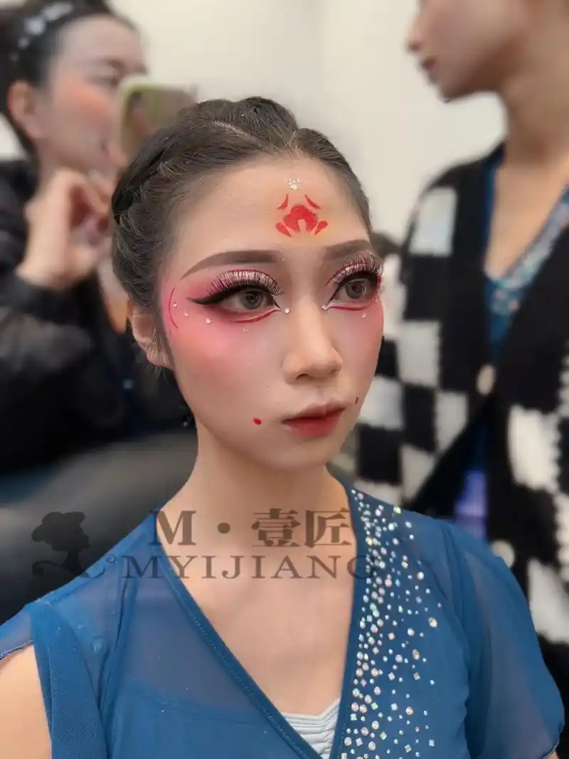 舞台妆创意彩绘妆