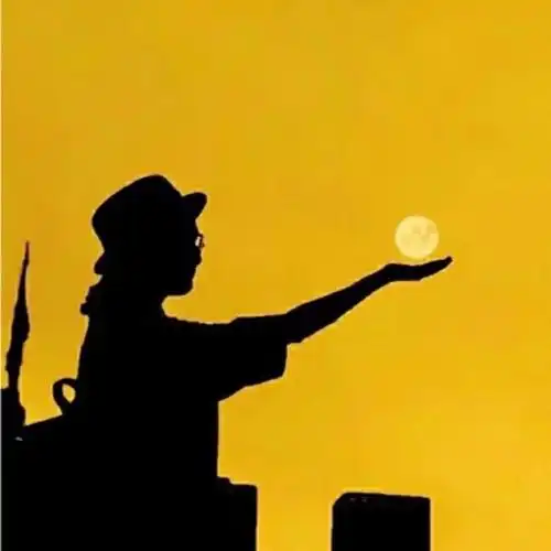 黄色背景黑头像系列