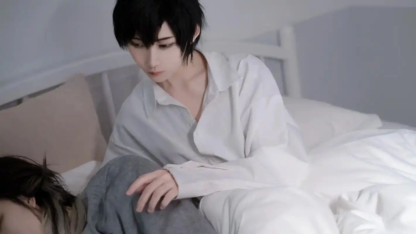 一醉经年 只有在他身边才会安心@罹州  #何故 #宋居寒  - 抖音