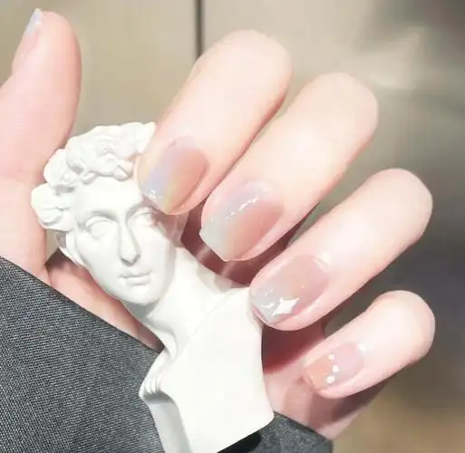 2021新款式冬季显白晕染美甲