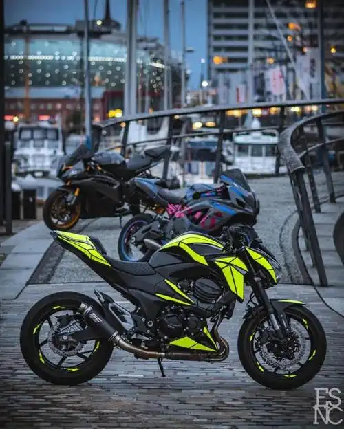 暗影武士来袭!川崎经典z800帅气改装展示