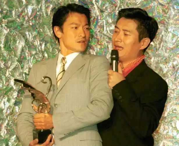 爱国艺人黄安和好友杨钰莹,刘德华,臧天朔,张菲,李敖的合照