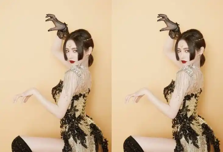 许佳琪的蝎子腿真的绝了,舞台上表演蝎子摆尾,腰腹力量不得不服!