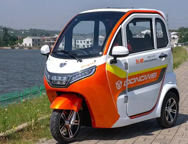 全封闭电动三轮车价格及图片(能遮风挡雨) - 价格百科