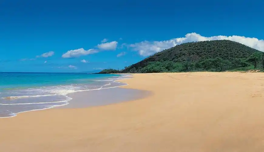 梅基纳州立公园海滩