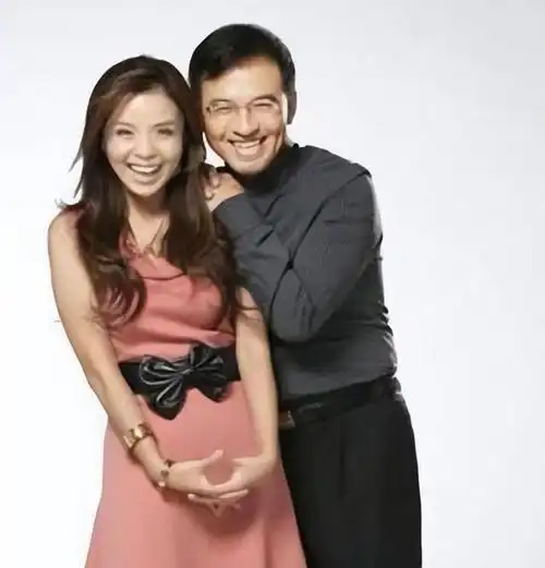 朱迅的爱情故事:与丈夫相濡以沫每个人都有自己的梦想,但要实现梦想并