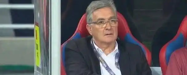 国足归化球员失态!辜负机会,辱球队,缺礼仪,搅乱战术