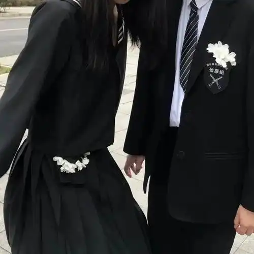 情侣头像丨我最近很幸福很开心过着很棒的生活.