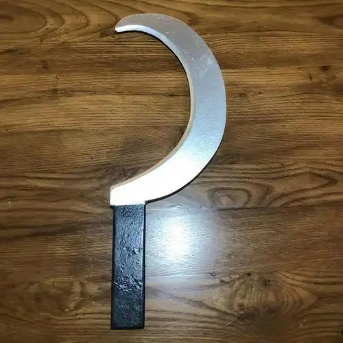 镰刀1锤子摆件 达瓦里氏资本家镰刀1锤子乌拉木质影视道具网红成品