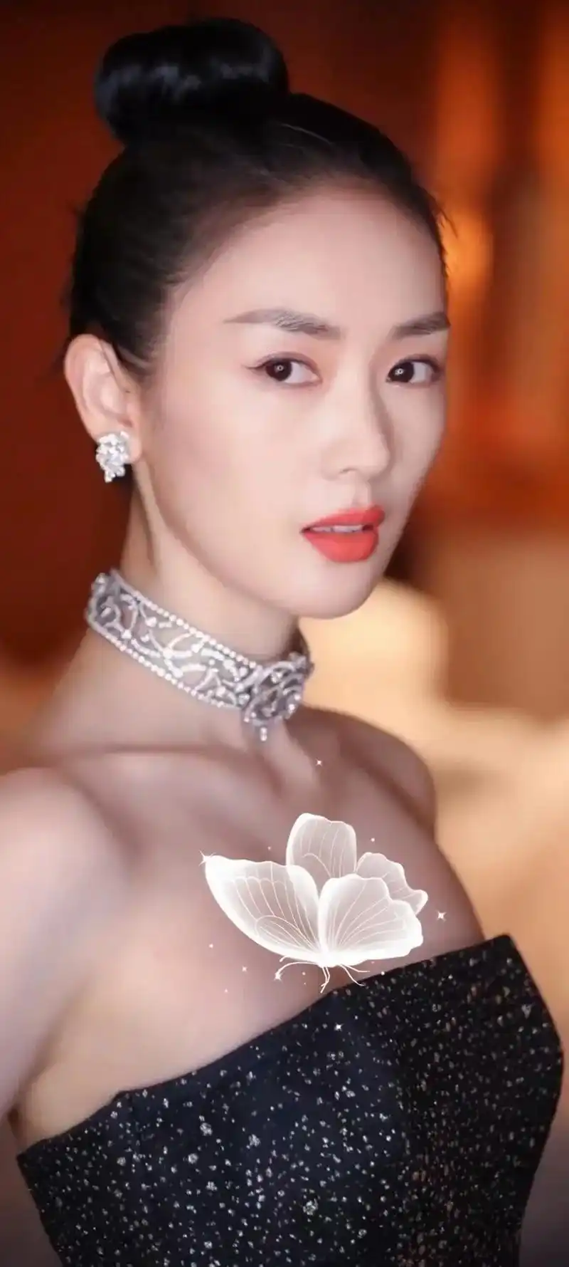 童谣.#高清壁纸 #美女明星  9015 #童谣 98生日快乐17 - 抖音