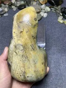 新疆和田玉黄沁皮石包玉特色籽料原石独籽无修型天然皮色籽料