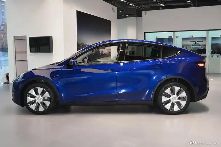特斯拉model y热销中 欲购从速
