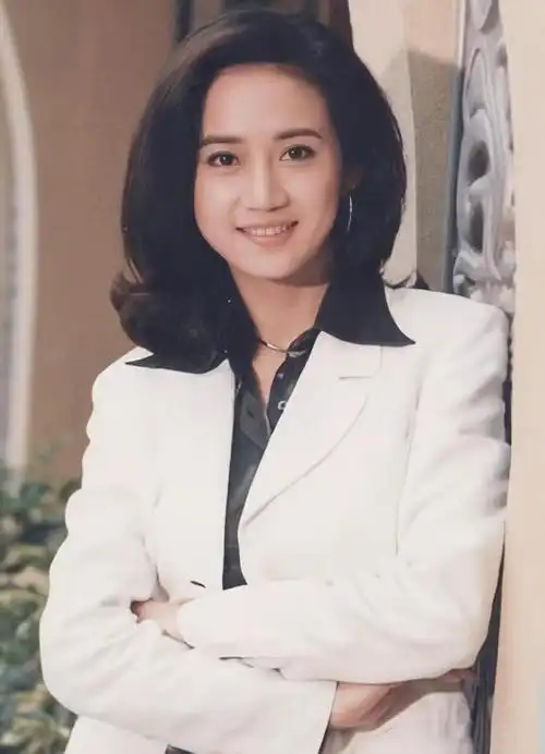 7位看破红尘剃度出家的女明星最后一位清新脱俗气质出众