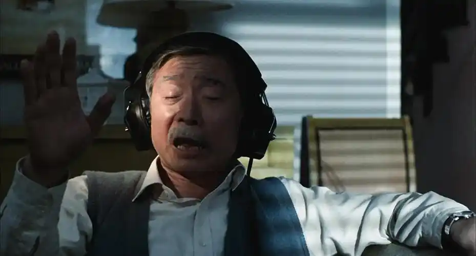 中国式家庭的"虚伪":李安27年前就点破了,至今难超越